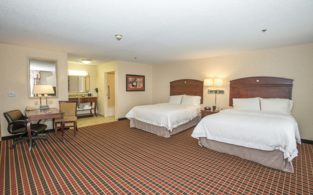 photo 2 of Hampton Inn & Suites Dayton-Airport