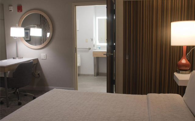 photo 5 of Hampton Inn & Suites Denver-Speer Boulevard