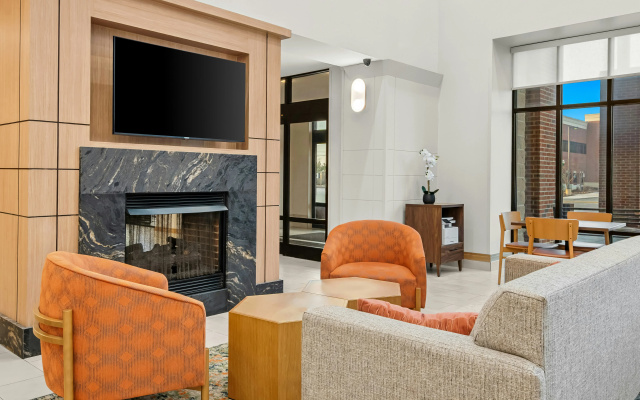 photo 4 of Hampton Inn & Suites Detroit-Canton