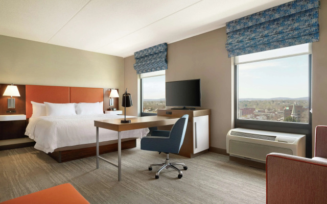 photo 3 of Hampton Inn & Suites Ephrata - Mountain Springs