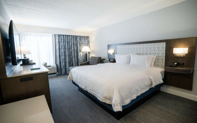 photo 4 of Hampton Inn & Suites Fairfield