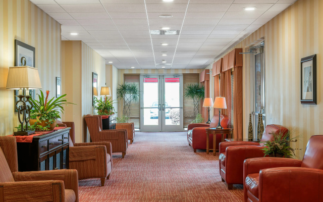 photo 2 of Hampton Inn & Suites Florence-North-I-95