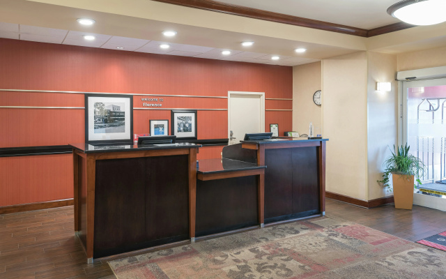 photo 4 of Hampton Inn & Suites Florence-North-I-95