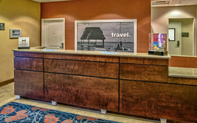 photo 2 of Hampton Inn & Suites Fort Myers-Estero/FGCU