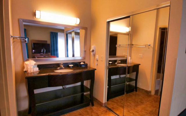 photo 4 of Hampton Inn & Suites Jacksonville - Beach Blvd/Mayo Clinic