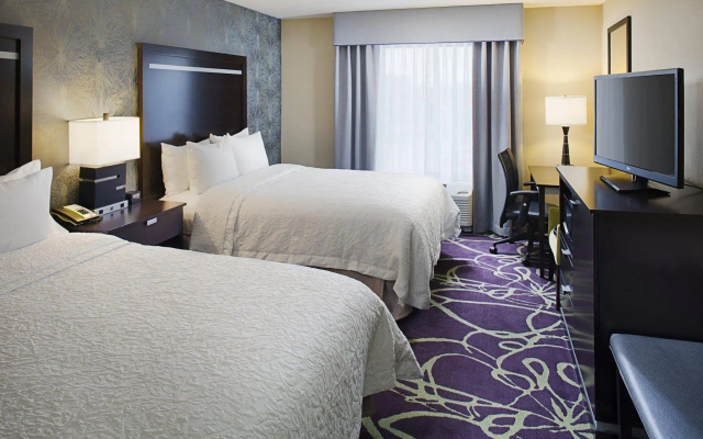 photo 4 of Hampton Inn & Suites Lansing West