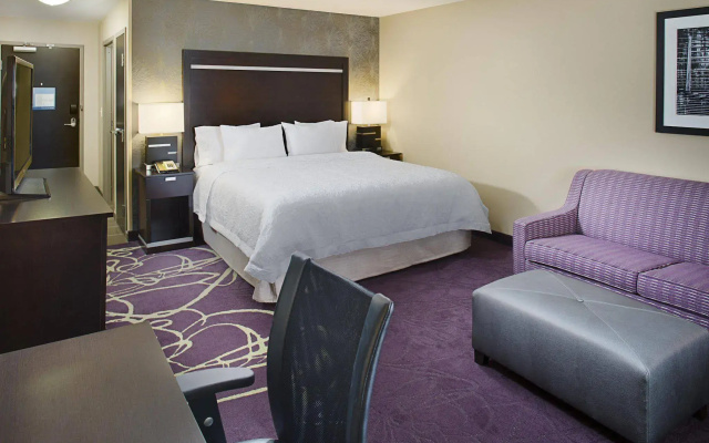 photo 5 of Hampton Inn & Suites Lansing West