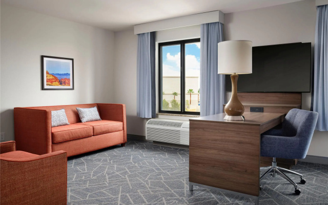 photo 4 of Hampton Inn & Suites Las Vegas-Red Rock/Summerlin