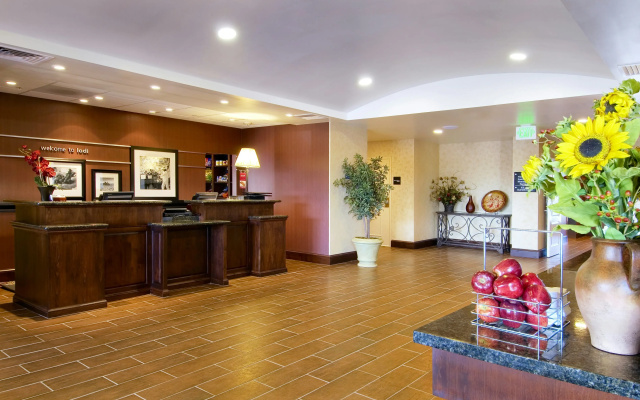 photo 2 of Hampton Inn & Suites Lodi