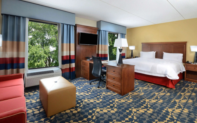 photo 5 of Hampton Inn & Suites Lynchburg