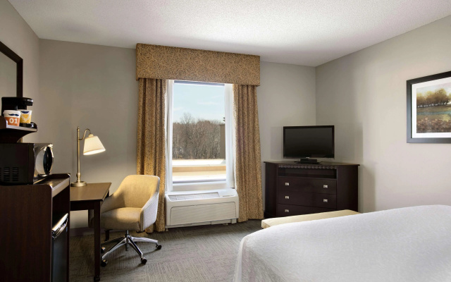 photo 3 of Hampton Inn & Suites Mahwah