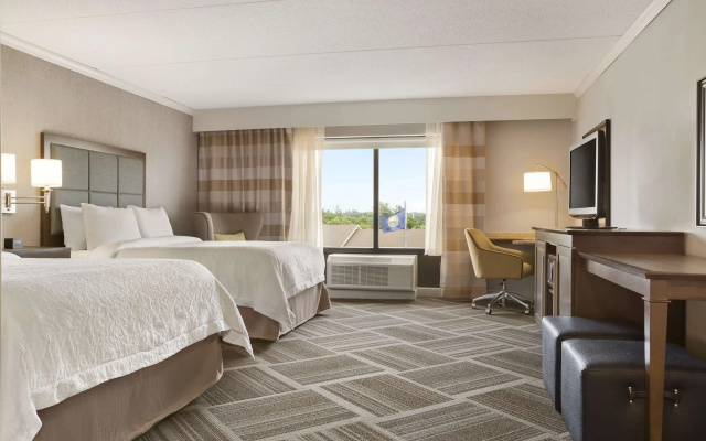 photo 4 of Hampton Inn & Suites Manchester-Bedford