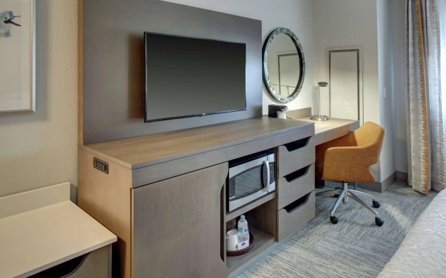 photo 3 of Hampton Inn & Suites Miami-Airport South-Blue Lagoon