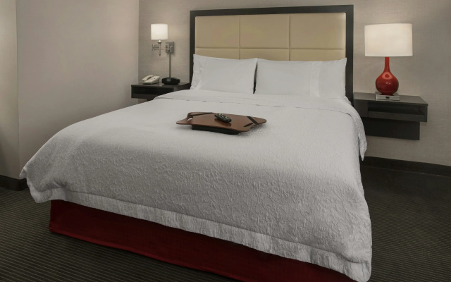 photo 2 of Hampton Inn & Suites Milwaukee Downtown
