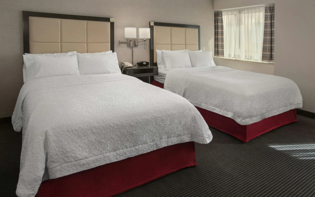 photo 3 of Hampton Inn & Suites Milwaukee Downtown
