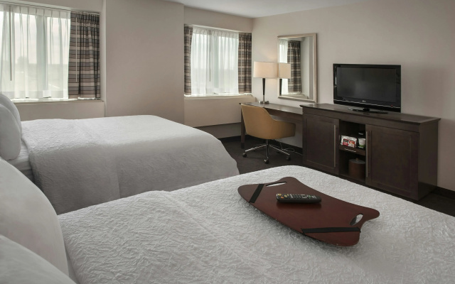 photo 4 of Hampton Inn & Suites Milwaukee Downtown