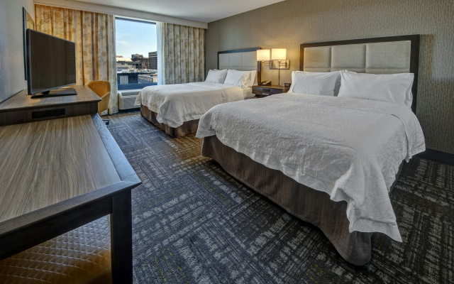 photo 4 of Hampton Inn & Suites Minneapolis / Downtown