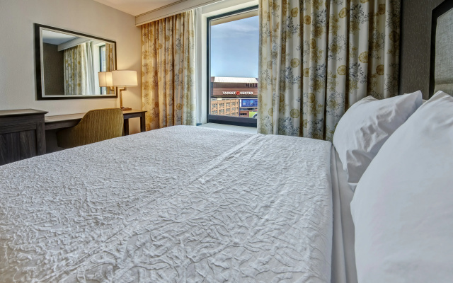 photo 5 of Hampton Inn & Suites Minneapolis / Downtown