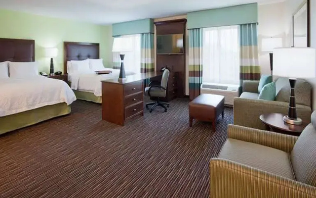 photo 2 of Hampton Inn & Suites Minneapolis West/ Minnetonka