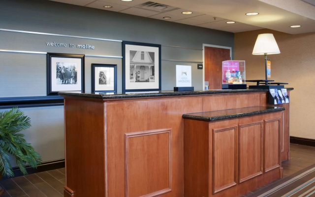 photo 2 of Hampton Inn & Suites Moline-Quad City Int'l Aprt