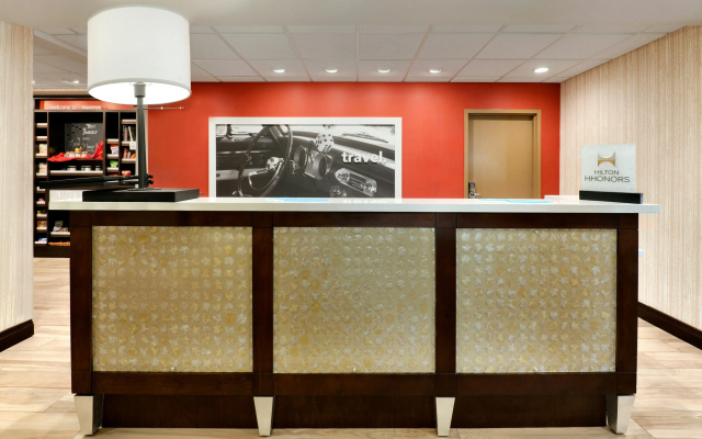 photo 2 of Hampton Inn & Suites Monroe