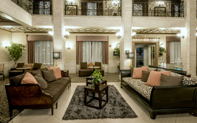 photo 2 of Hampton Inn & Suites Montgomery-Downtown