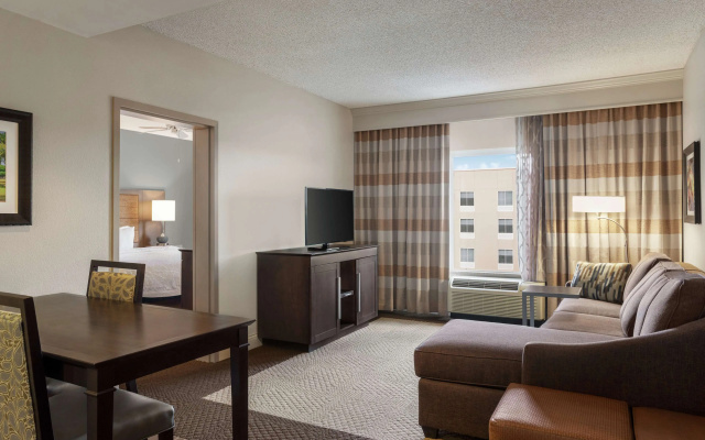 photo 4 of Hampton Inn & Suites Montgomery-EastChase