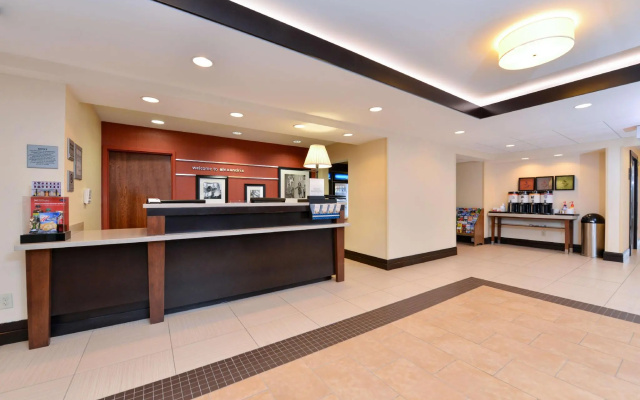 photo 2 of Hampton Inn & Suites Fort Belvoir Alexandria South