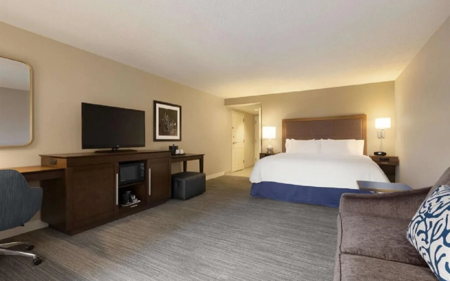 photo 3 of Hampton Inn & Suites Nashville Downtown