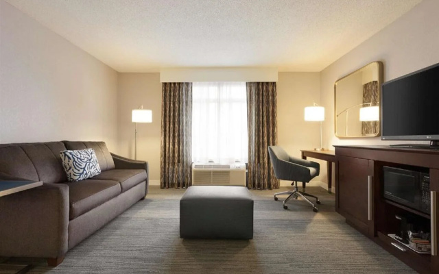 photo 5 of Hampton Inn & Suites Nashville Downtown
