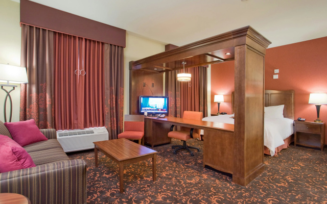 photo 4 of Hampton Inn & Suites New Braunfels