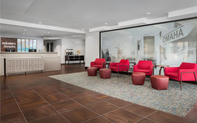 photo 2 of Hampton Inn & Suites Omaha-Downtown