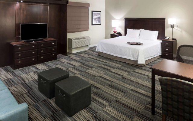 photo 4 of Hampton Inn & Suites Omaha-Downtown