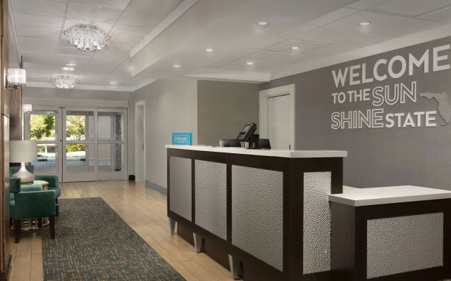 photo 2 of Hampton Inn & Suites Orlando-North/Altamonte Springs