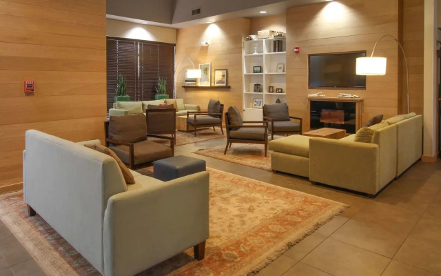 photo 2 of GreenTree Inn & Suites Phoenix Sky Harbor