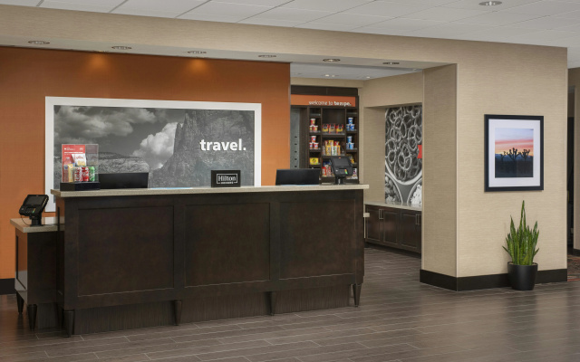photo 2 of Hampton Inn & Suites Phoenix Tempe