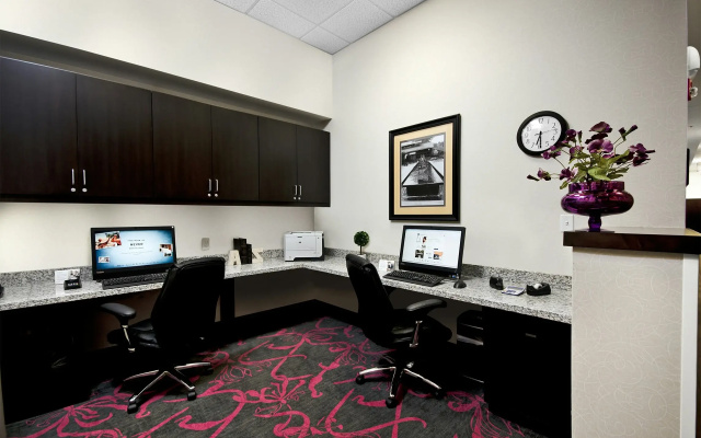 photo 4 of Hampton Inn & Suites Raleigh Downtown