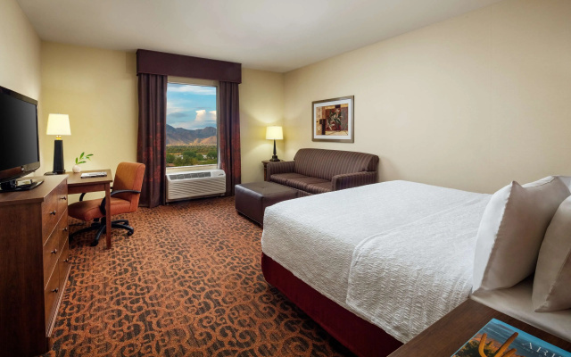 photo 3 of Hampton Inn & Suites Scottsdale at Talking Stick
