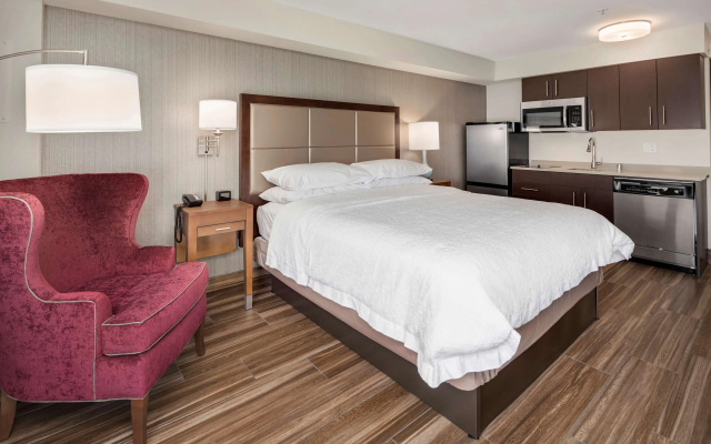 photo 3 of Hampton Inn & Suites Seattle-North/Lynnwood