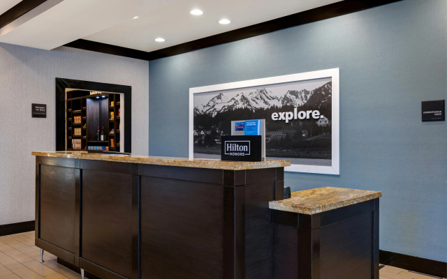 photo 3 of Hampton Inn & Suites Seattle/Federal Way