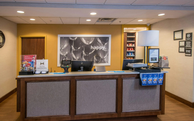 photo 2 of Hampton Inn & Suites Selma-San Antonio-Randolph AFB Texas