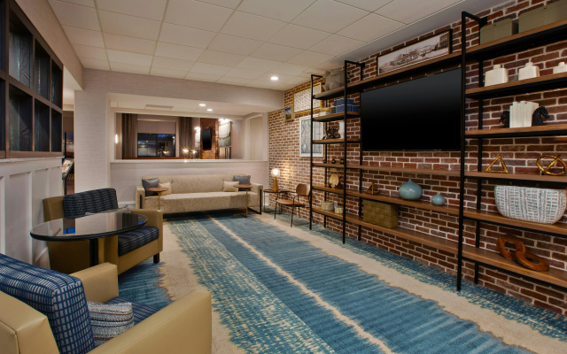 photo 2 of Hampton Inn & Suites Spartanburg-I-26-Westgate Mall