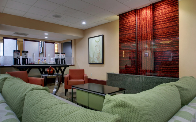 photo 3 of Hampton Inn & Suites Spartanburg-I-26-Westgate Mall