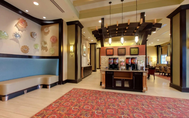 photo 2 of Hampton Inn & Suites St. Petersburg/Downtown