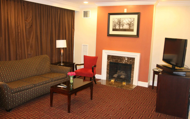photo 4 of Hampton Inn & Suites Stamford