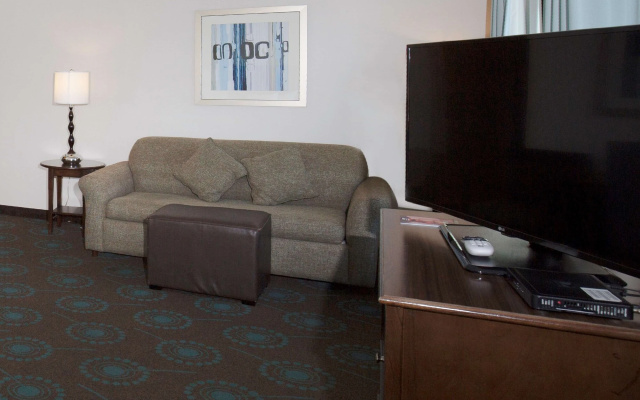 photo 4 of Hampton Inn & Suites Suisun City Waterfront