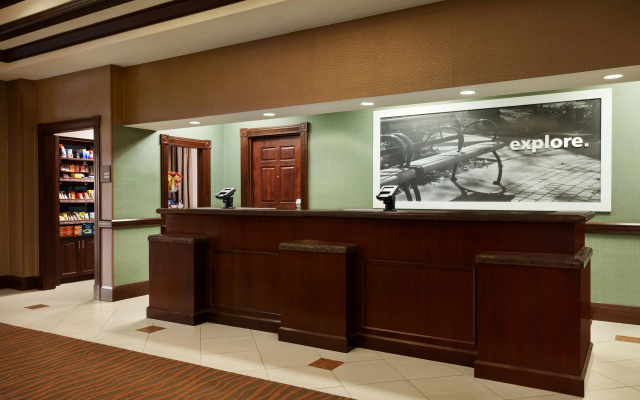 photo 2 of Hampton Inn & Suites Washington-Dulles International Airport