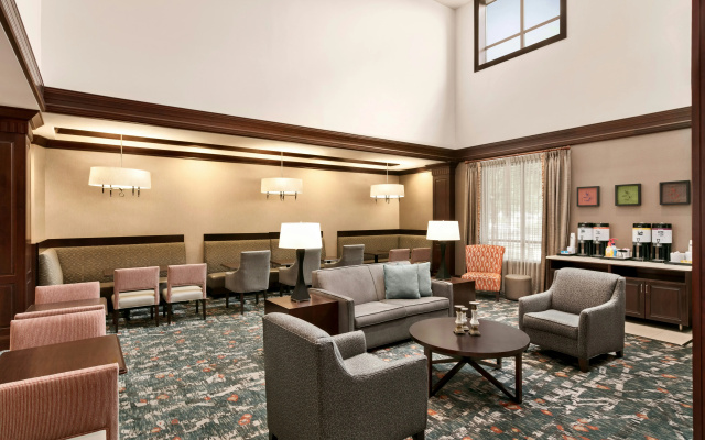 photo 3 of Hampton Inn & Suites Washington-Dulles International Airport