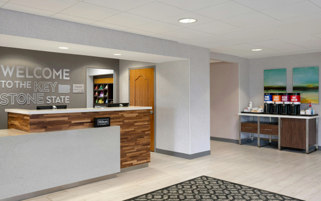 photo 2 of Hampton Inn & Suites Wilkes-Barre/Scranton