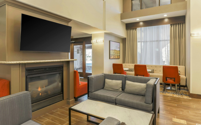 photo 4 of Hampton Inn & Suites Windsor - Sonoma Wine Country